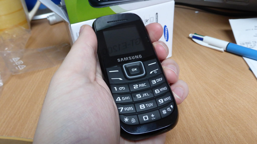 "samsung phone" by Sean MacEntee is marked with CC BY 2.0.
